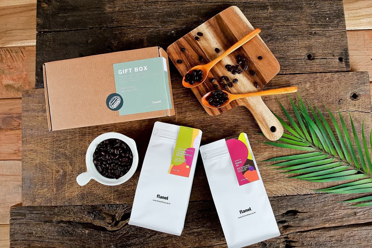 커피세트 3종 라인업 컷 - 비교형 상세페이지용