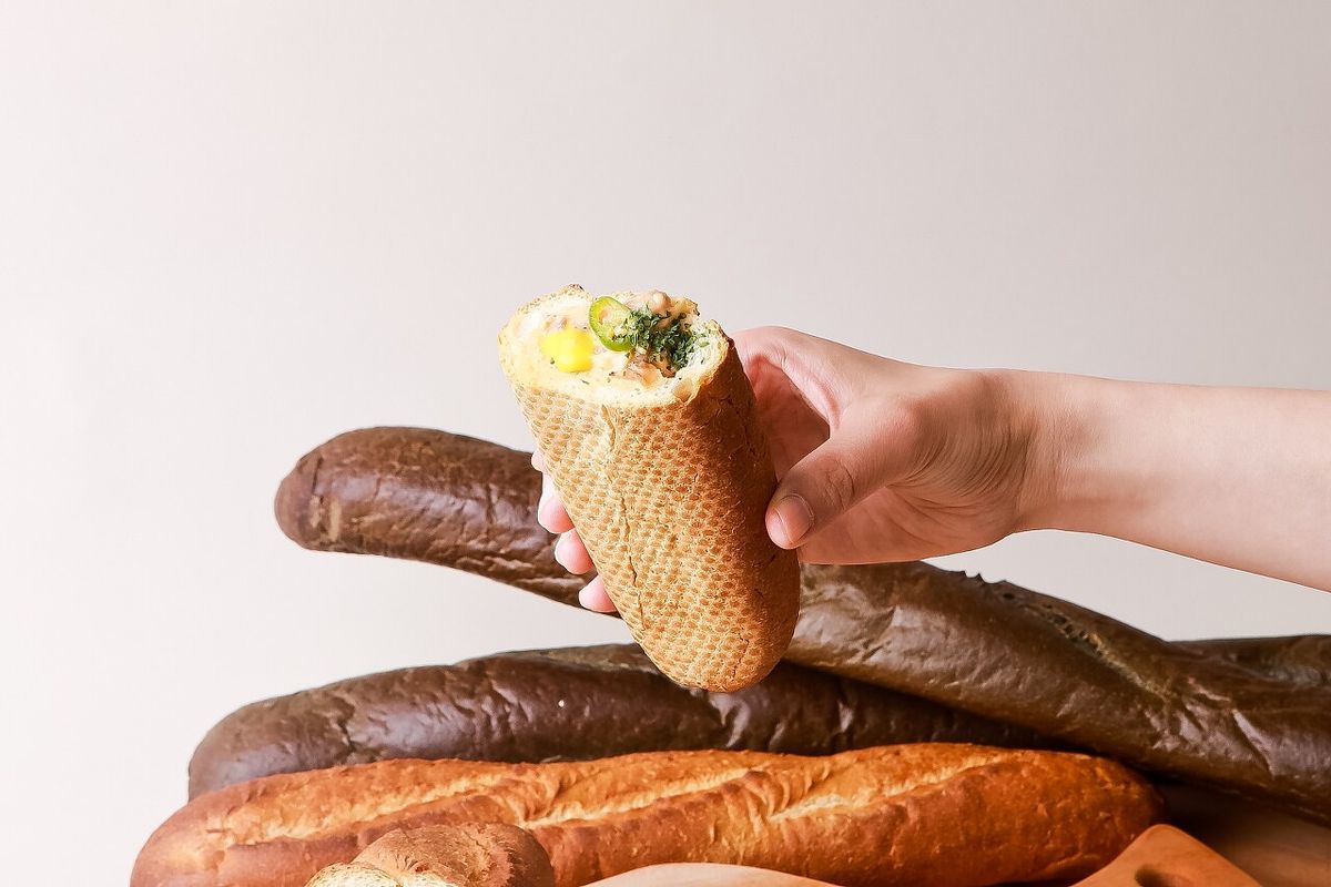 바게뜨 촬영 — 단면을 보여줘야 팔린다