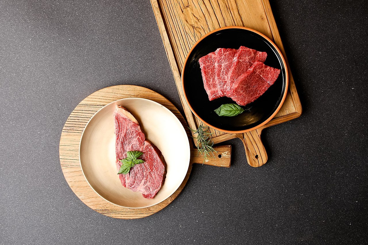 한우 선물세트 상세페이지 — 반찬 하나 넣으면 용도가 바뀐다