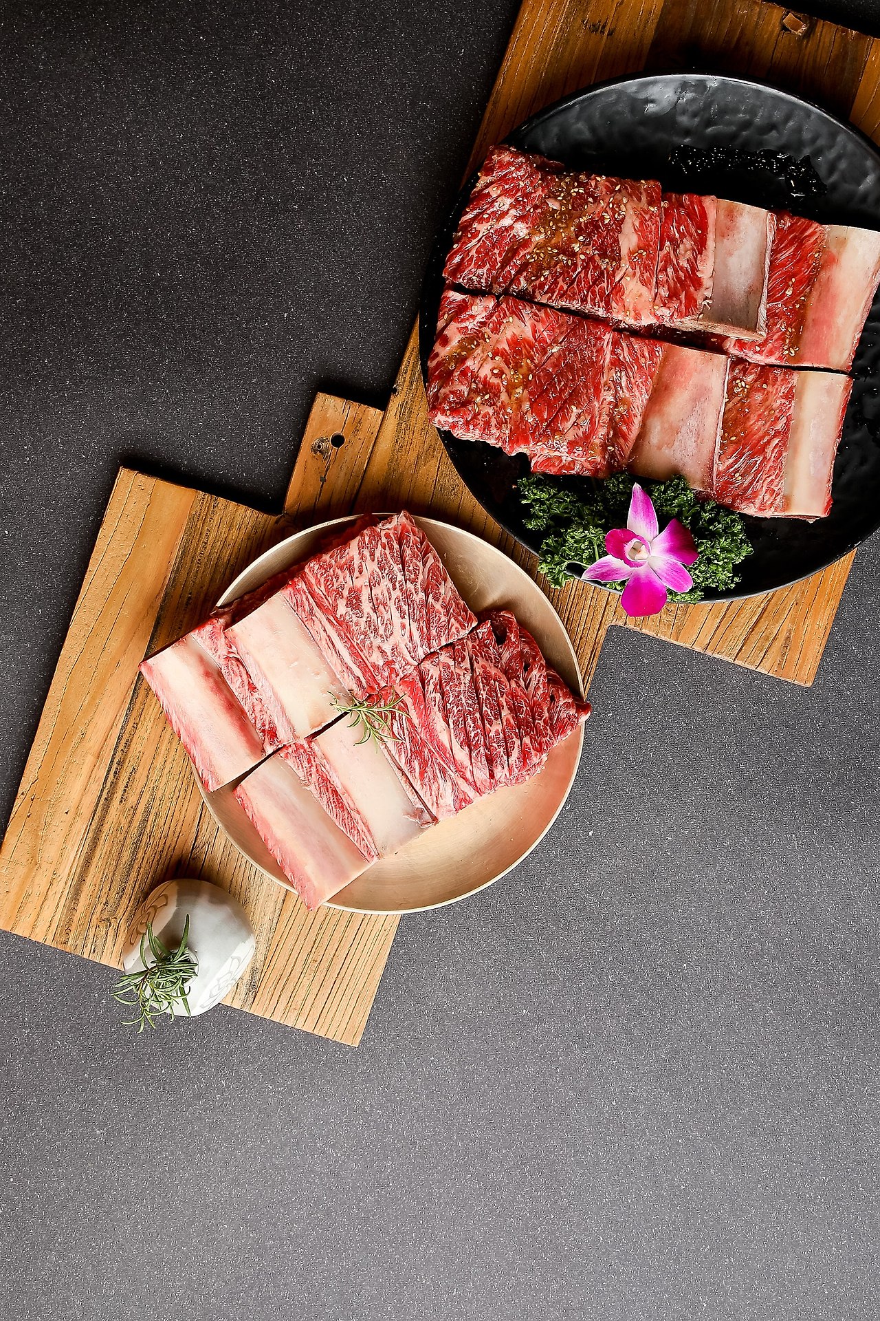 돼지갈비 온라인 판매 — 생갈비와 양념갈비, 한 컷에 담아도 되나요