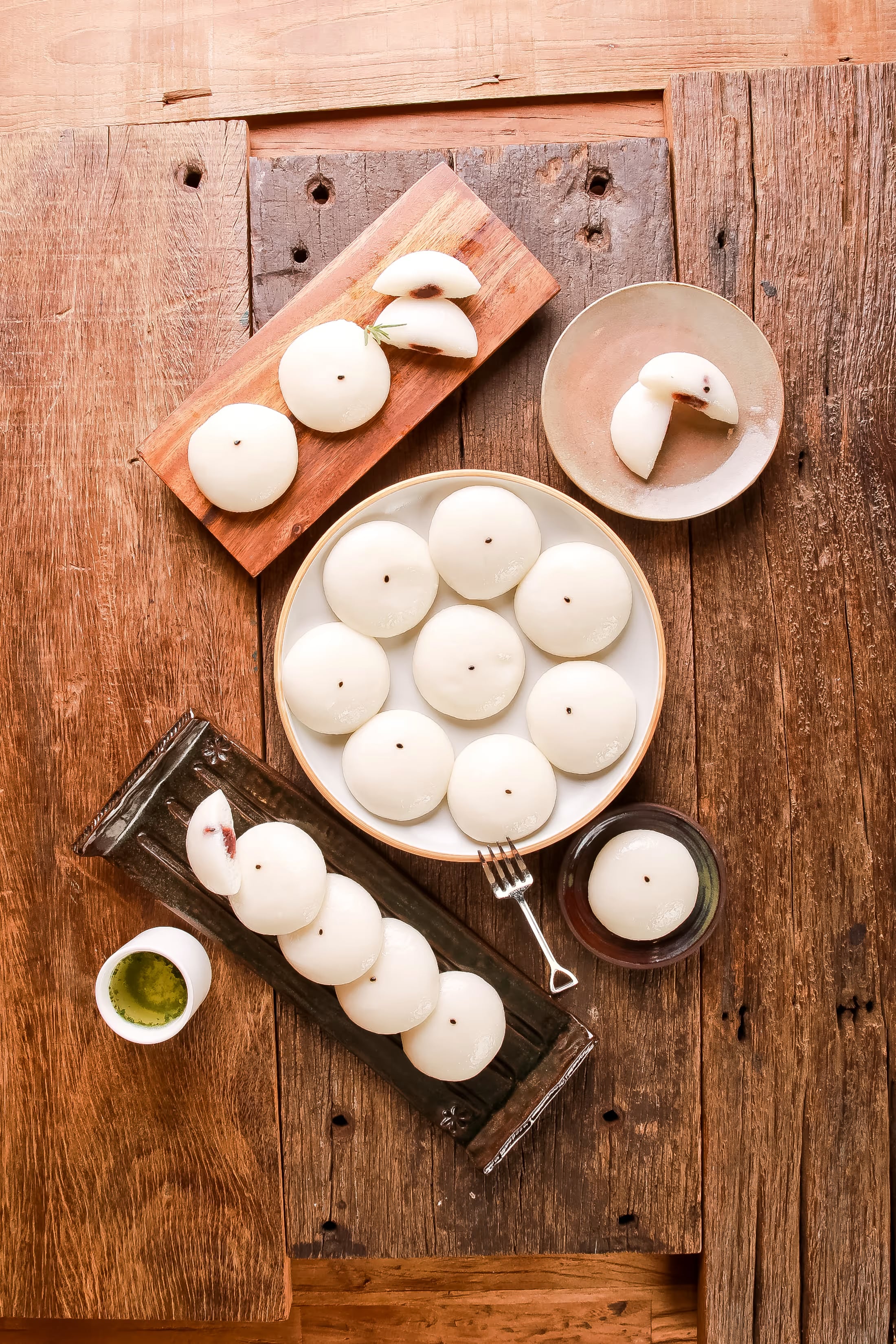 한 세션에서 다양한 배경으로 촬영한 제품 사진